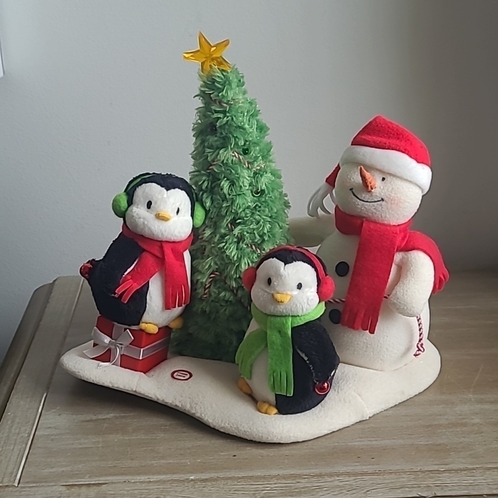 Hallmark Jingle Pals Very Merry Trio Animated Lighted Musical Penguins Snowmen
